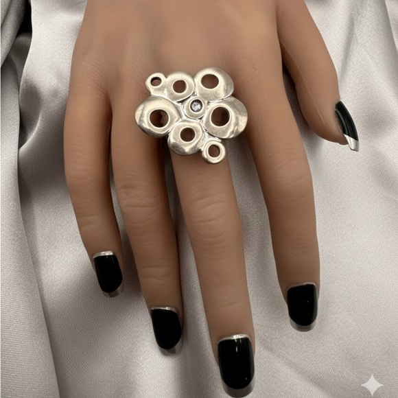 Unsigned Jewelry - Brutalist Abstract Cluster Adjustable Statement Ring